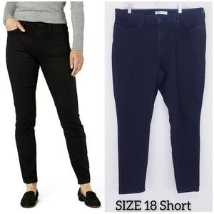 Signature by Levi Strauss Mid Rise Skinny Black Jeans Size 18 Short Work Pants